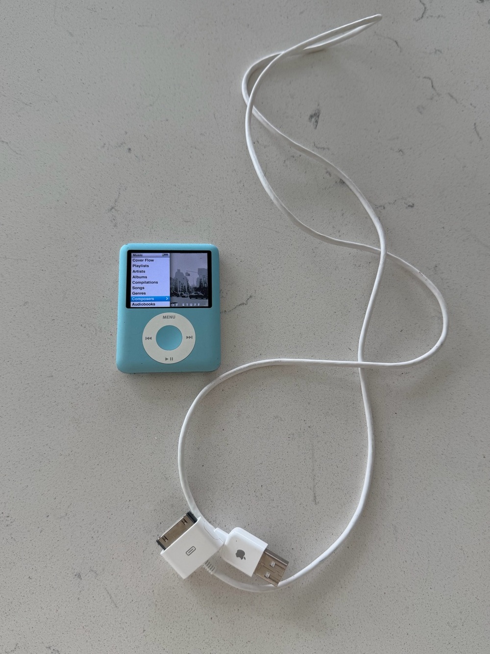 Blue Apple IPod Nano 3rd Generation 8GB MP3/MP4 - Picture 3 of 8